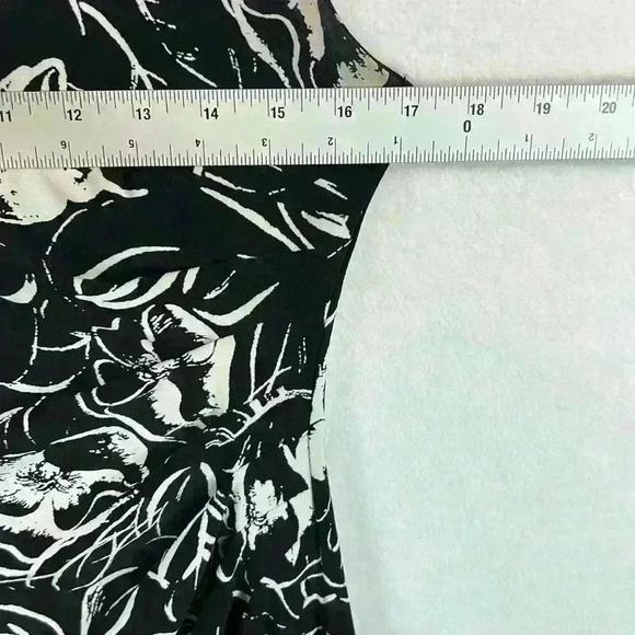 American Living Sheath Dress Women’s 8 Black & White Floral Ruched Lined - Picture 7 of 8